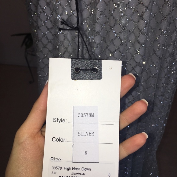 Evening gown - Picture 6 of 6